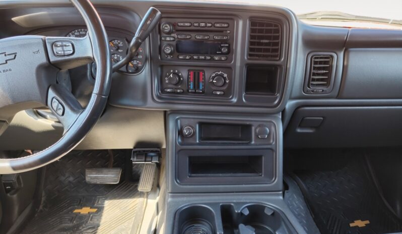 
								2004 Chevrolet Avalanche full									