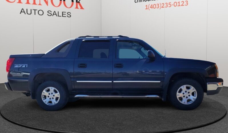 
								2004 Chevrolet Avalanche full									