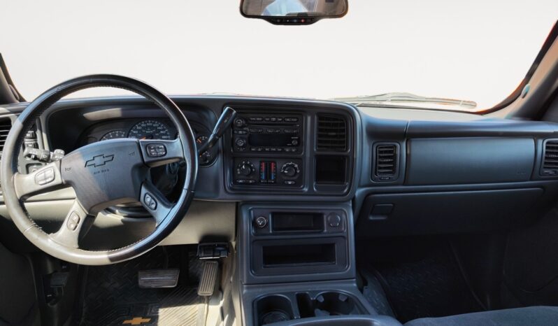 
								2004 Chevrolet Avalanche full									