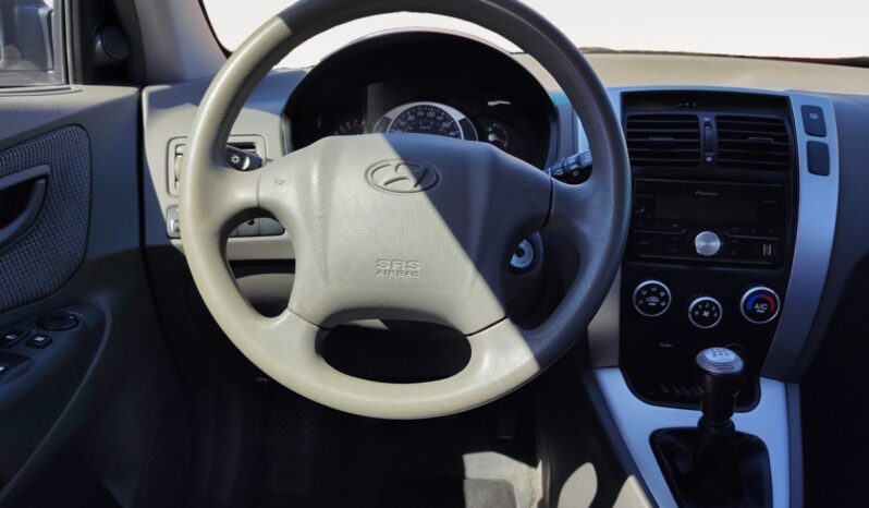 
								2006 Hyundai Tucson full									