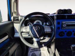 
										2007 Toyota FJ Cruiser full									