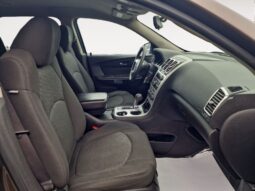 
										2010 GMC Acadia full									