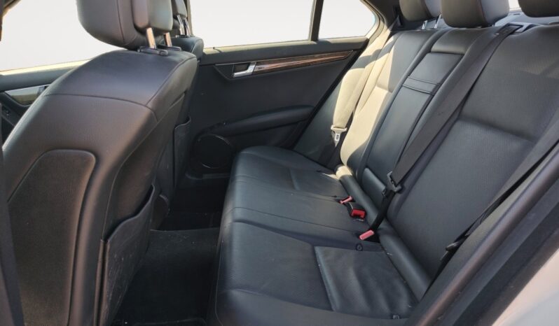 
								2011 Mercedes-Benz C-Class full									