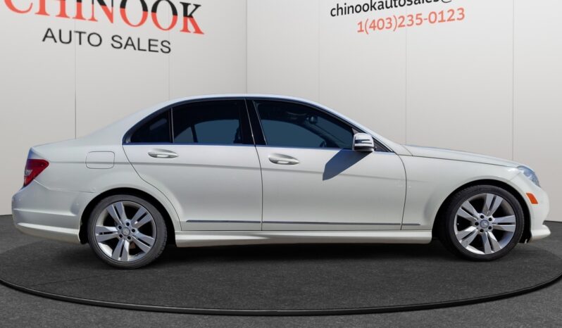 
								2011 Mercedes-Benz C-Class full									