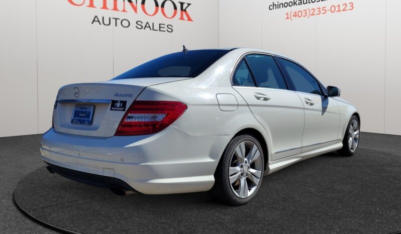 
								2011 Mercedes-Benz C-Class full									