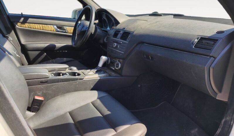 
								2011 Mercedes-Benz C-Class full									