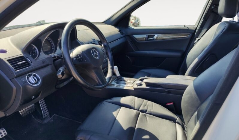 
								2011 Mercedes-Benz C-Class full									