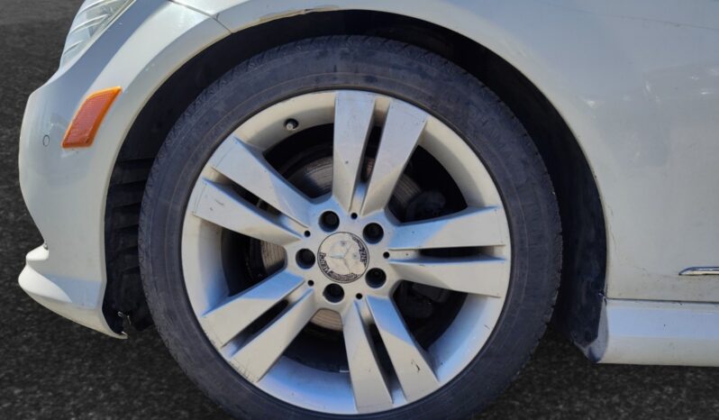 
								2011 Mercedes-Benz C-Class full									