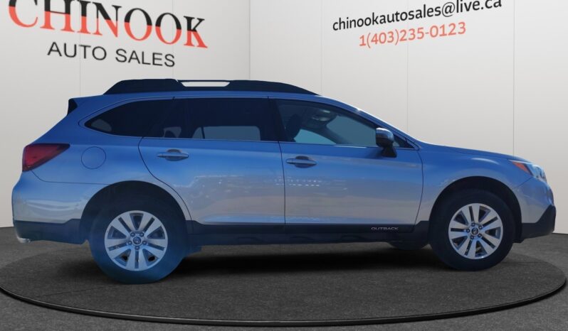 
								2017 Subaru Outback full									