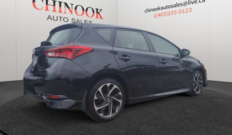 
								2018 Toyota Corolla iM full									